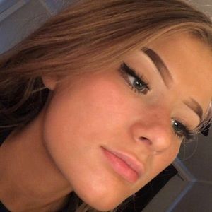 Meet your Posher, Ashlee